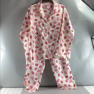 Dream Modes Silky Lips Pajamas Set L